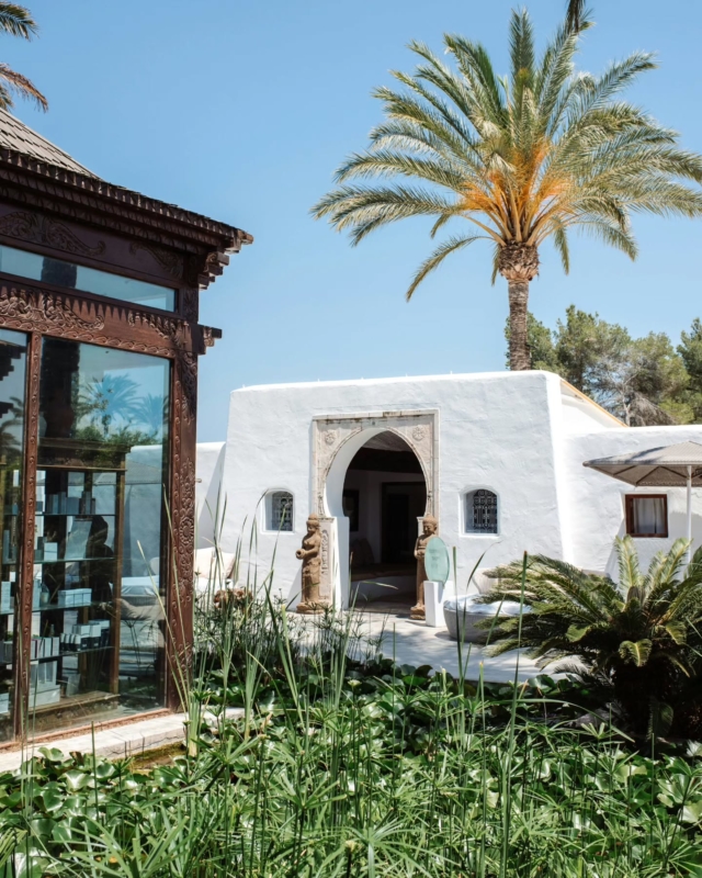 Spa rejuvenation is an Ibiza must-do at Atzaró Agroturismo Hotel

The Atzaró Spa is a peaceful retreat nestled in the heart of the estate, surrounded by orange groves and rustic charm. It offers natural wellness experiences deeply connected to the island’s landscape and tranquility

Spa Reservations 
• +34 971 33 88 38
• spa@atzaro.com 
• atzaro.com/spa-ibiza 
• explore link in bio

#atzarohotel #atzaroibiza #atzaro #atzarogroup

#atzarospa #naturalluxury #authenticibiza #ibizahotel #ibizaresort #ibizaspa #ibizaluxuryhotel #sustainablehotel #luxuryhotel #spa #wellness #ibiza #ibiza2025