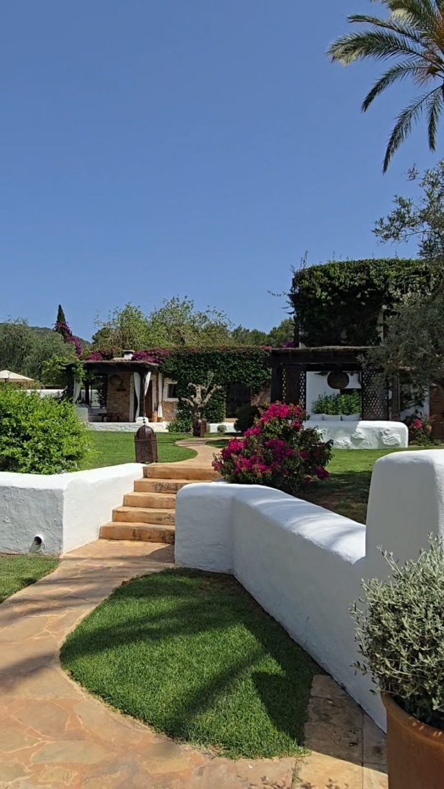 The beautifully peaceful scene around your bedroom is blissful on the estate at Atzaró Agroturismo Hotel

Relaxation, calm, a retreat from every day life, at Ibiza's rural heart

Reservations
• +34 971 33 88 38
• bedrooms - agroturismo@atzaro.com
• restaurant - restaurant@atzaro.com
• spa - spa@atzaro.com
• atzaro.com
• explore link in bio

#atzarohotel #atzaroibiza #atzaro #atzarogroup

#peaceful #naturalluxury #authenticibiza #ibizahotel #ibizaluxuryhotel #ibizaresort #ibizaspa #luxuryhotel #sustainablehotel #wellnesstravel #luxurytravel #ibizabucketlist #ibiza #ibiza2025